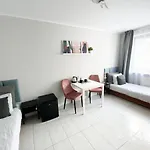 Goscinne Przy Molo Hotel *