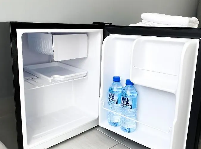 Goscinne Przy Molo Hotel *