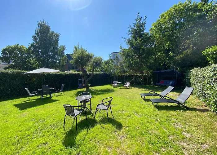 Goscinne Przy Molo Hotel