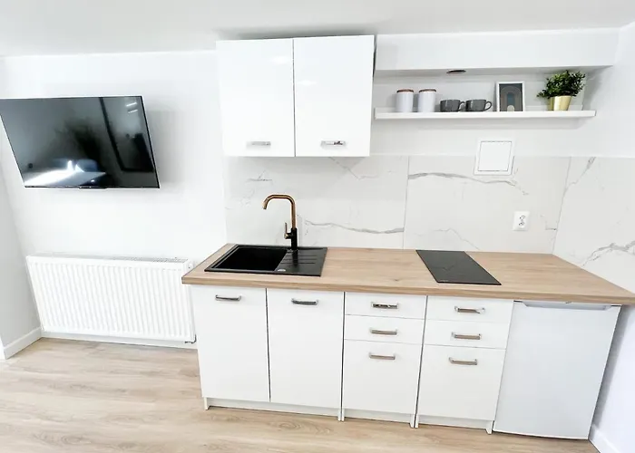 Goscinne Przy Molo Hotel